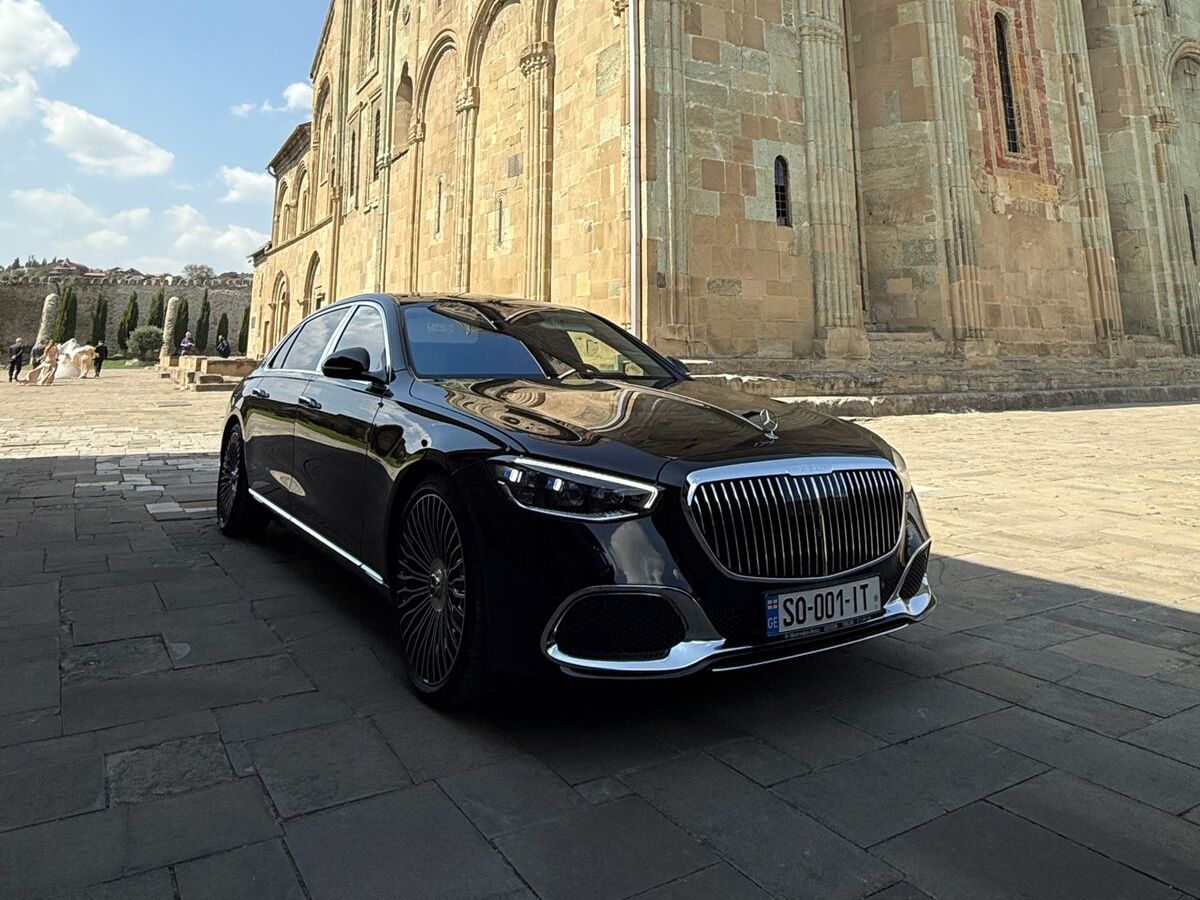 The Mercedes-Maybach S-Class from the SOIT fleet in front of Svetitskhoveli Cathedral in Mtskheta.
